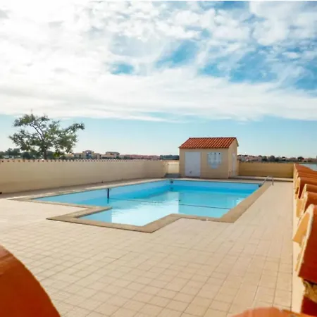 Traversant De 39 M2 4 A 6 Personnes Apartment