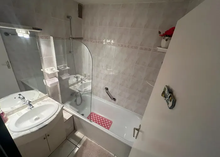 Traversant De 39 M2 4 à 6 Personnes * Le Barcarès